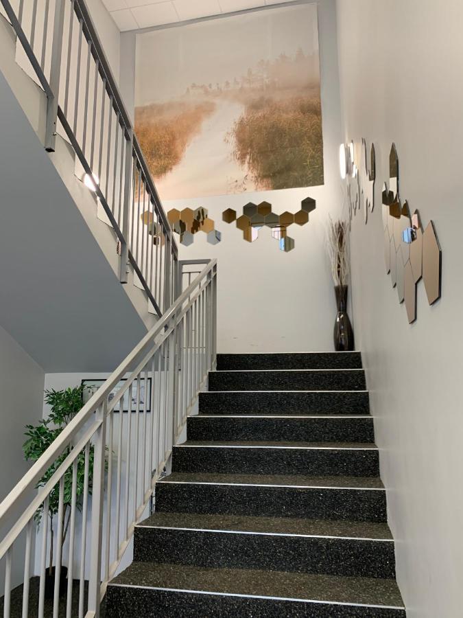 Hotel Tjarna Njarthvik Bagian luar foto