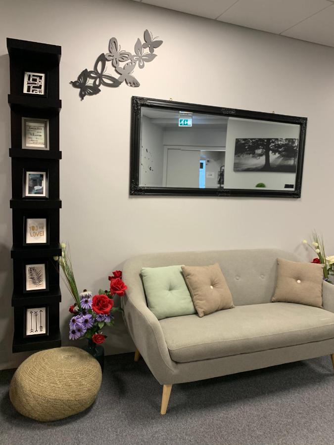 Hotel Tjarna Njarthvik Bagian luar foto