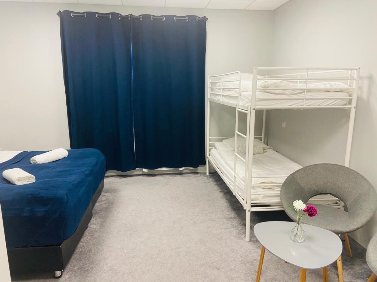 Hotel Tjarna Njarthvik Bagian luar foto